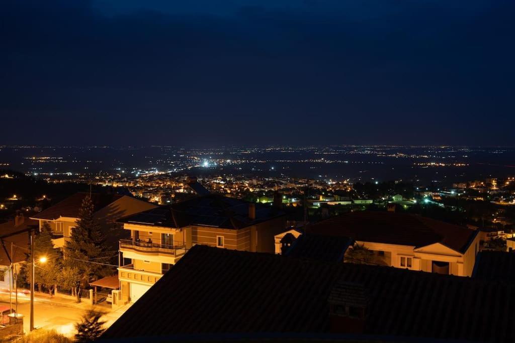 Apartmán Amazing View With Huge Balcony Veria  Exteriér fotografie