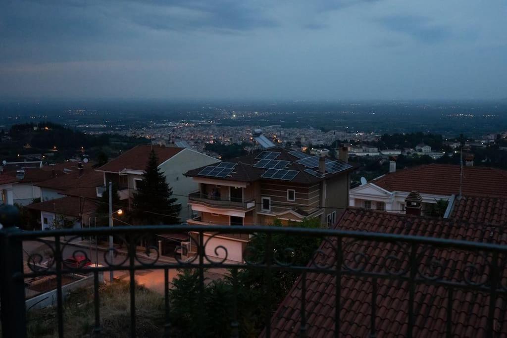 Apartmán Amazing View With Huge Balcony Veria  Exteriér fotografie